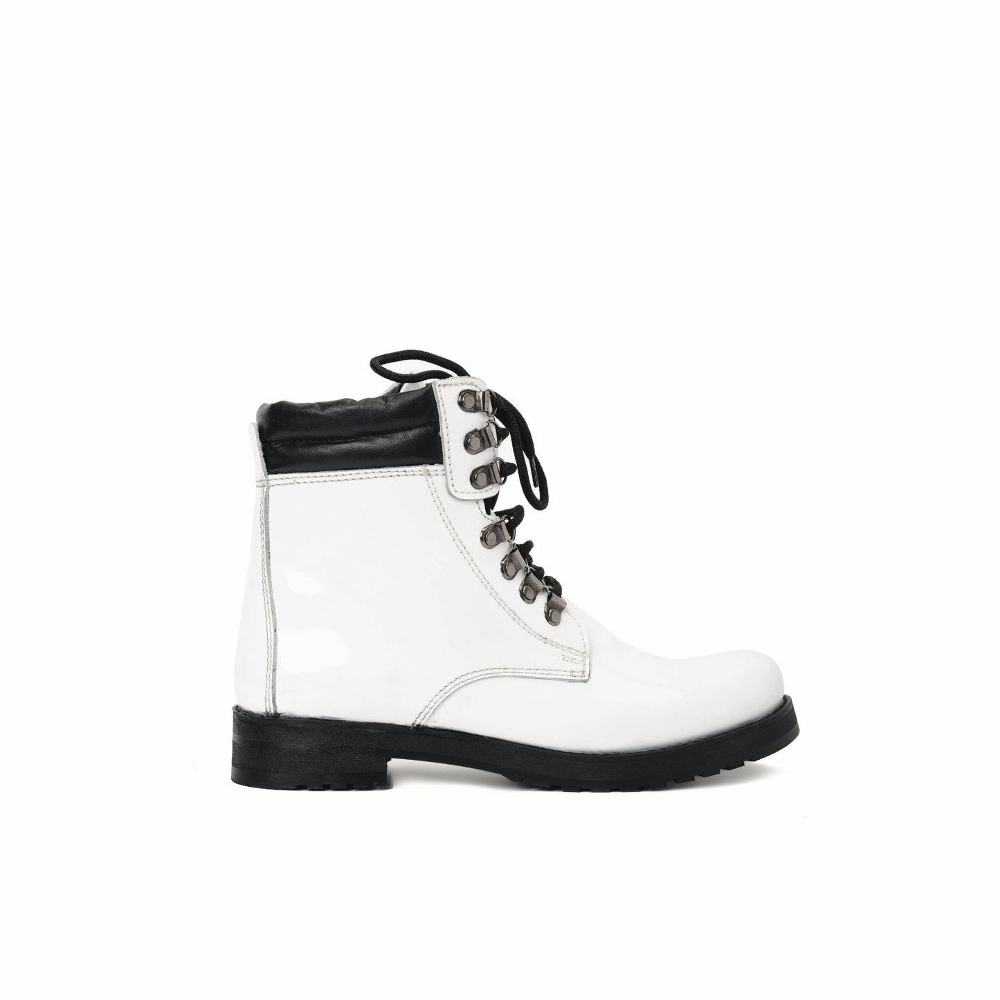 Boots Mirror white